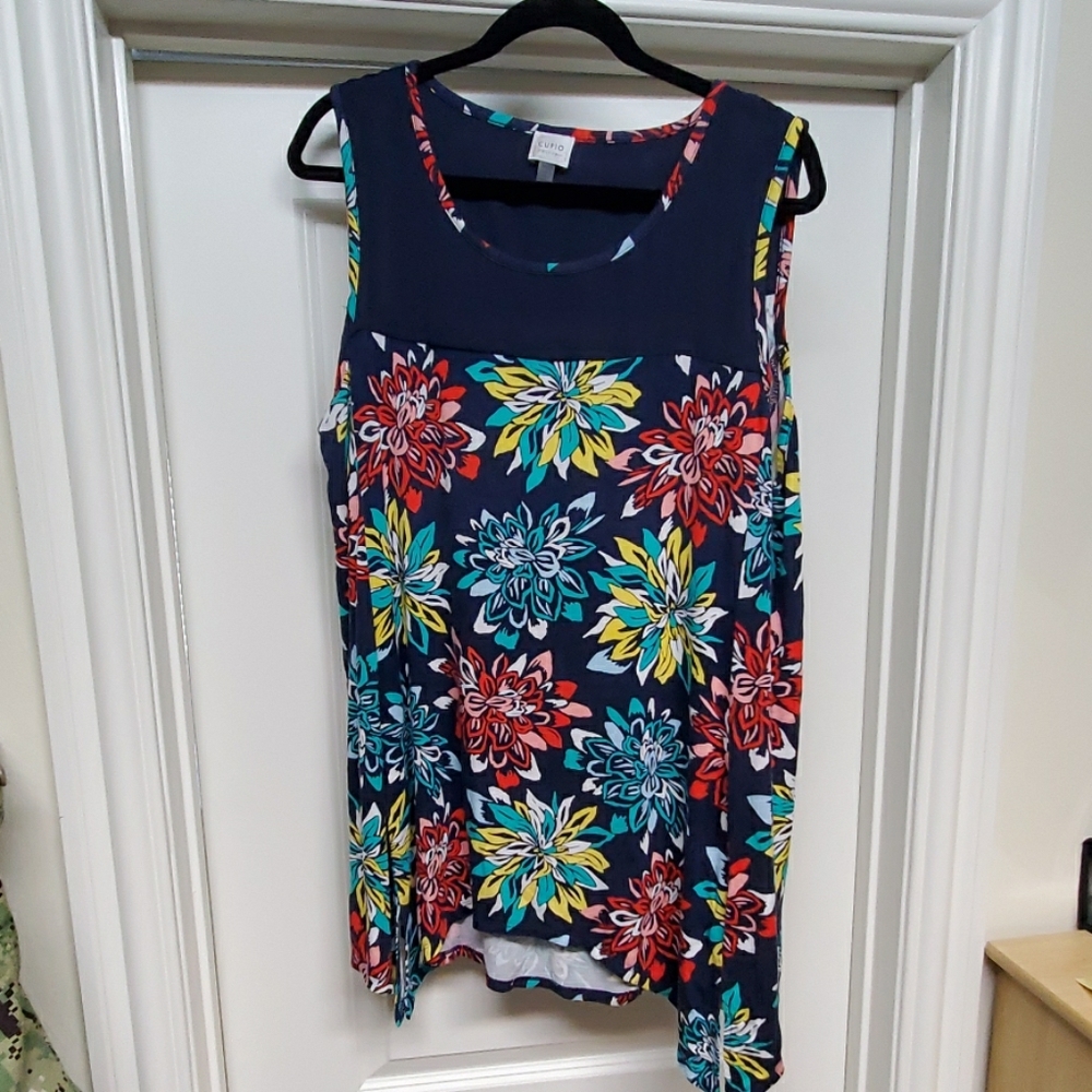 CUPIO Curvy 2X Serafima Woven Panel Knit Top